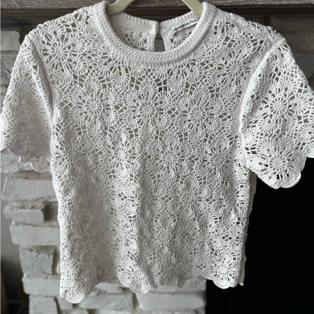 Abercrombie & Fitch White Crochet Blouse
